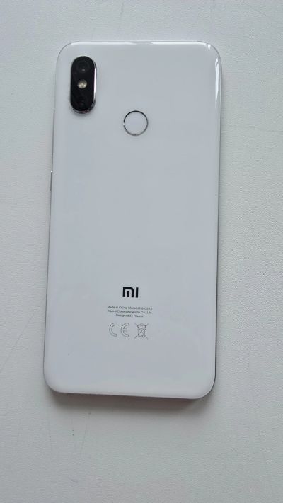 Лот: 23604600. Фото: 1. Xiaomi mi8. Смартфоны