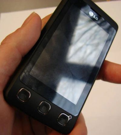 Лот: 5530695. Фото: 1. lg kp500. Кнопочные мобильные телефоны