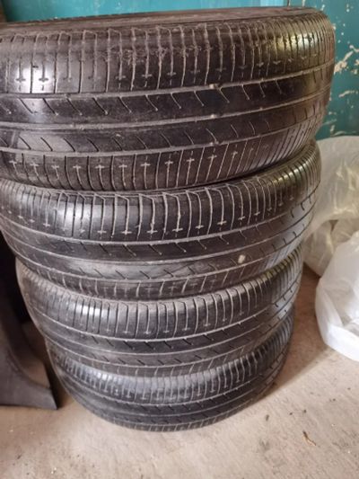 Лот: 17326317. Фото: 1. Bridgestone 195\65 R15. Шины