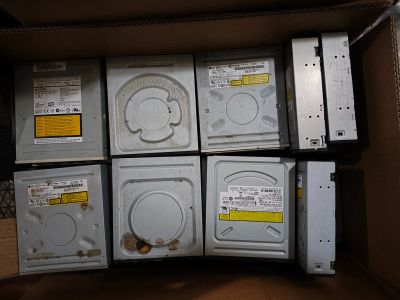 Лот: 21062440. Фото: 1. приводs DVD/RW, CD, CD-RW. Приводы CD, DVD, BR, FDD