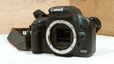 Лот: 20108589. Фото: 1. Фотоаппарат (Тушка) Canon EOS... Плёночные зеркальные