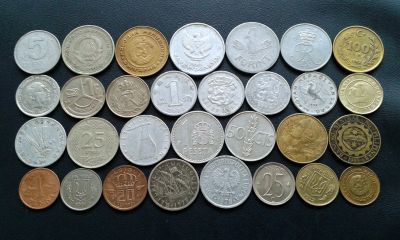Лот: 13059385. Фото: 1. 30 иностранных монет - одним лотом... Наборы монет