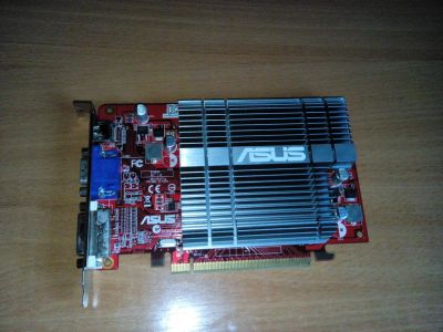 Лот: 4272665. Фото: 1. Видеокарта ASUS EAH 5450 HD Silent. Видеокарты