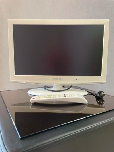 Лот: 17949167. Фото: 1. Телевизор LCD 22" (55см) Samsung... Телевизоры