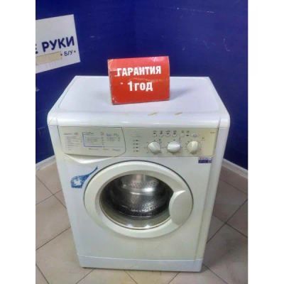 Лот: 25747526. Фото: 1. Стиральная машина Indesit WISL... Стиральные машины