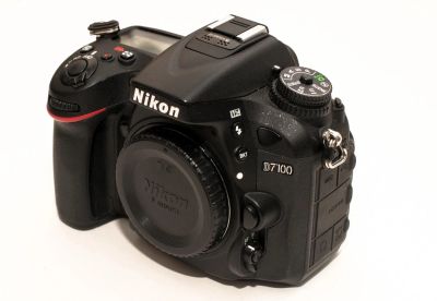 Лот: 7928797. Фото: 1. Nikon D7100 состояние нового... Цифровые зеркальные