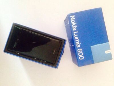 Лот: 6106634. Фото: 1. Nokia Lumia 800. Смартфоны