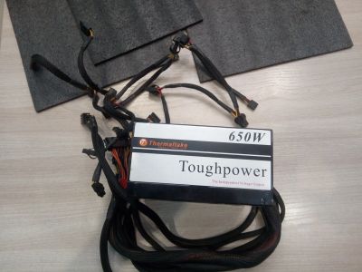Лот: 15073513. Фото: 1. Блок питания Thermaltake 650ap. Корпуса, блоки питания