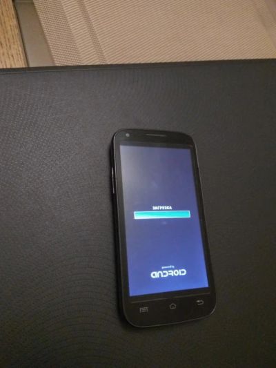 Лот: 9321128. Фото: 1. Продам смартфон FLY IQ4406 в хорошем... Смартфоны