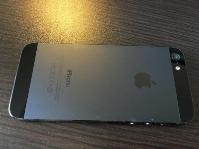 Лот: 5373701. Фото: 1. Б/У 32GB iPhone 5 черный, состояние... Смартфоны
