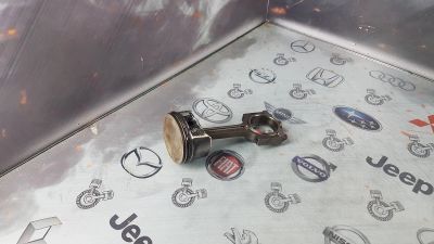 Лот: 23586295. Фото: 1. Поршень с шатуном Mazda Axela... Двигатель и элементы двигателя