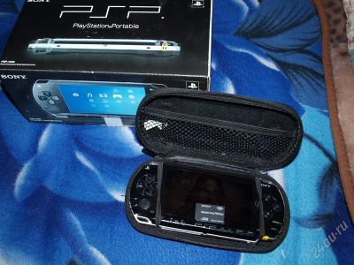 Лот: 799869. Фото: 1. psp fat +чехол +флэшка 2 гига... Игровые приставки, консоли