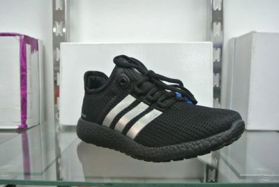 Лот: 9558255. Фото: 1. Кроссовки женские Adidas черные... Кеды, кроссовки, слипоны