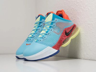 Лот: 24976933. Фото: 1. Кроссовки Nike Lebron XIX Low. Кеды, кроссовки, слипоны