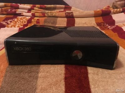 Лот: 9055271. Фото: 1. Xbox 360 slim + 1 беспроводной... Игровые приставки, консоли