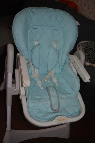 Лот: 8066906. Фото: 1. happy baby william стульчик для... Стульчики для кормления