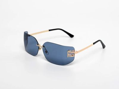 Лот: 21764851. Фото: 1. Очки Miu Miu. Очки солнцезащитные
