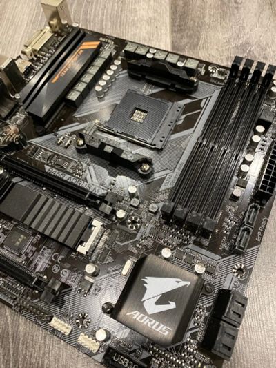 Лот: 16037766. Фото: 1. Крутая плата под AM4: Gigabyte... Материнские платы