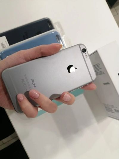 Лот: 15138319. Фото: 1. Оригинальный iPhone 6 64gb. Смартфоны