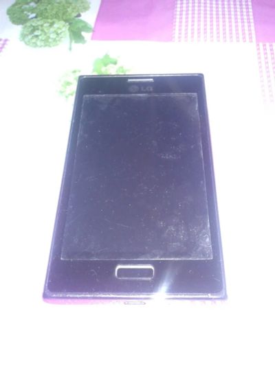 Лот: 4080917. Фото: 1. LG Optimus L5. Смартфоны
