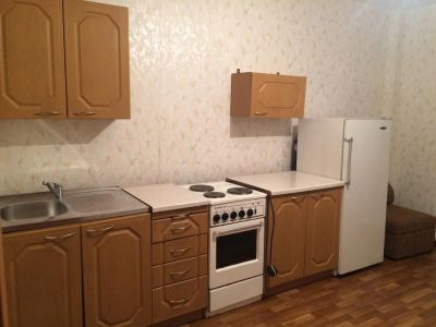 Лот: 7023652. Фото: 1. Сдам недорого 1-ком квартиру в... Квартиры, студии