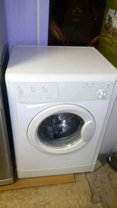 Лот: 5513062. Фото: 1. Стиральная машина Indesit WI 101... Стиральные машины