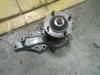 Лот: 2687514. Фото: 1. помпа 1jz-ge. Двигатель и элементы двигателя