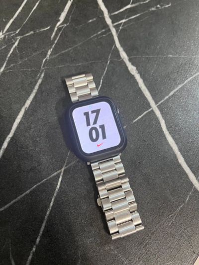 Лот: 24988964. Фото: 1. Apple Watch se 44mm nike. Смарт-часы, фитнес-браслеты, аксессуары