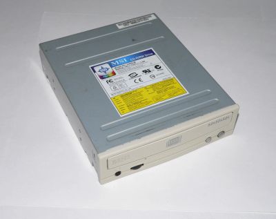 Лот: 3569050. Фото: 1. IDE CD-R-RW MSI CR52-M. Приводы CD, DVD, BR, FDD