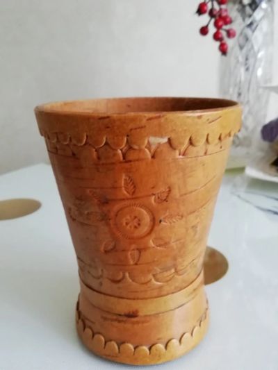 Лот: 17076583. Фото: 1. Стаканчик из бересты. Плетение из лозы, лыка, бересты