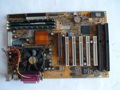Лот: 3218041. Фото: 1. GigaByte GA-6BX7 + Celeron 900... Материнские платы
