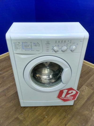 Лот: 11854580. Фото: 1. Стиральная машина indesit wiul... Стиральные машины