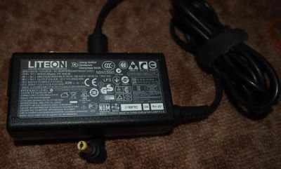 Лот: 5165357. Фото: 1. Зарядное для ноутбуков Acer (220... Корпуса, блоки питания