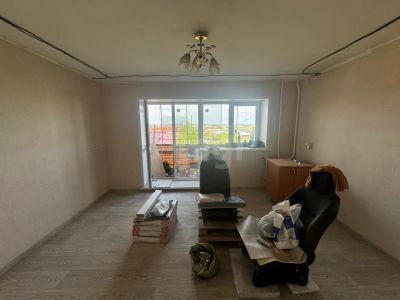 Лот: 25391632. Фото: 1. 3-комн. квартира , посёлок городского... Квартиры, студии