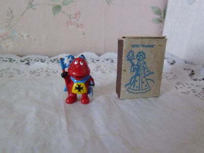 Лот: 12230867. Фото: 1. Киндер Фигурка-воин. Игрушки