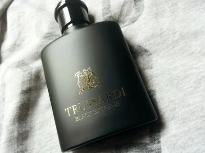 Лот: 8104929. Фото: 1. Духи Black Extreme от Trussardi... Мужская парфюмерия