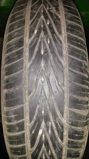 Лот: 4506898. Фото: 1. Vredestein Hi-Trac 185/70R14 одно. Шины