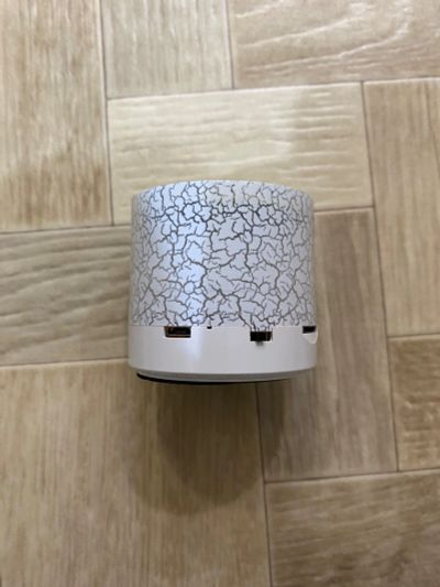 Лот: 24989436. Фото: 1. Мини - колонка с USB разъемом... Портативные, беспроводные колонки