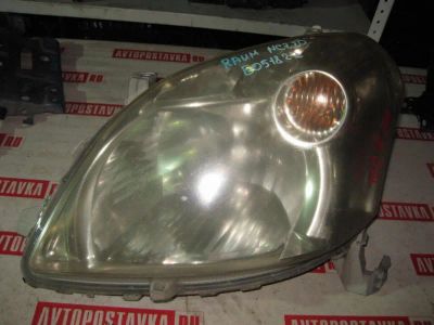 Лот: 20896997. Фото: 1. Фара галогеновая Toyota Raum NCZ20... Оптика и освещение