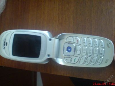 Лот: 79231. Фото: 1. Samsung SGH-E330n. Кнопочные мобильные телефоны