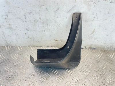 Лот: 25513178. Фото: 1. брызговик toyota Corolla ZZE120. Двигатель и элементы двигателя