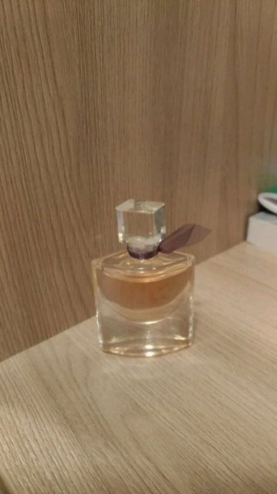 Лот: 11162256. Фото: 1. Духи lancome la vie est belle. Женская парфюмерия
