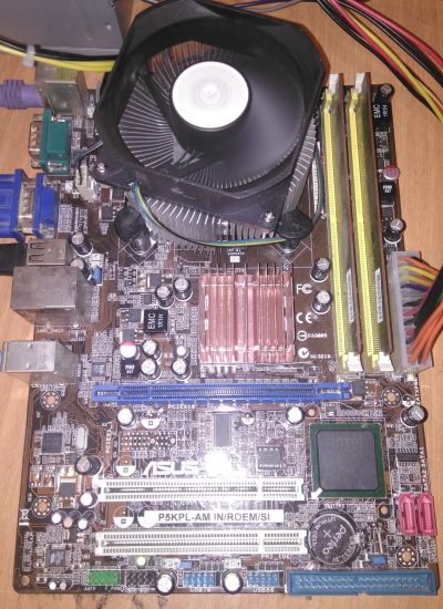 Лот: 18195922. Фото: 1. Asus P5KPL-AM IN/ROEM/SI + E7400... Материнские платы
