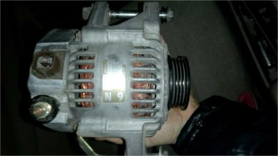 Лот: 6709364. Фото: 1. Генератор Toyota Corolla Runx... Двигатель и элементы двигателя