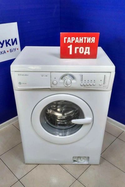 Лот: 16159389. Фото: 1. Стиральная машина electrolux ews... Стиральные машины