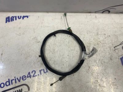 Лот: 21714902. Фото: 1. тросик замка капота Nissan Primera... Двигатель и элементы двигателя