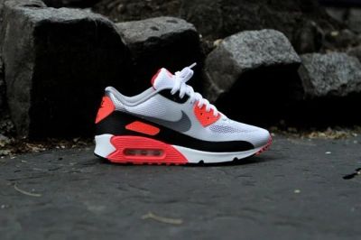 Лот: 6272513. Фото: 1. Кроссовки Nike Air Max 90 Hyperfuse... Кеды, кроссовки, слипоны