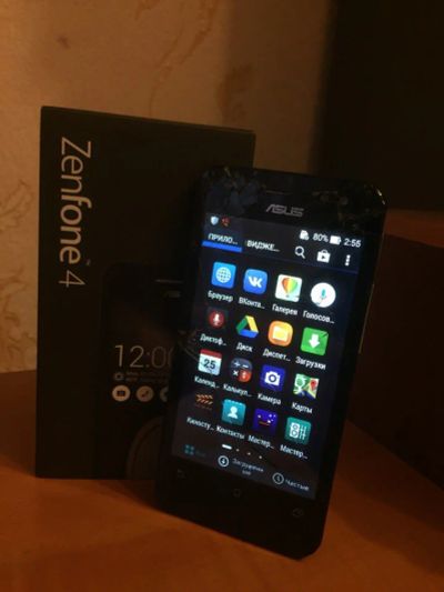 Лот: 11467832. Фото: 1. Смартфон ASUS ZenFone 4 A400CG... Смартфоны