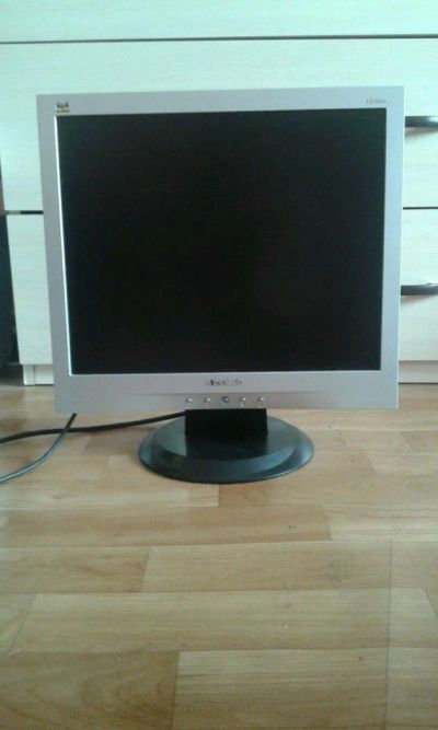 Лот: 11639528. Фото: 1. монитор ViewSonic va703m, диагональ... ЖК-мониторы