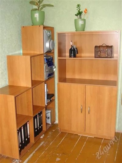 Лот: 957387. Фото: 1. стол, тумба, шкаф, стеллаж, стул. Гостиные, стенки, горки